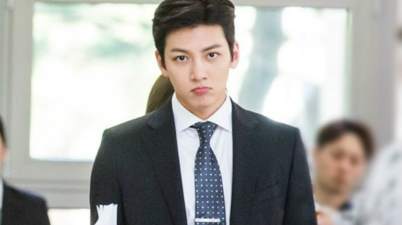 Ji-Chang-Wook2